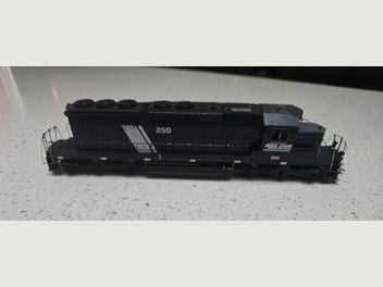 Image 1 of 5