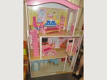 Image 1 of 8