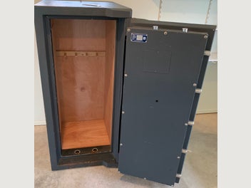 Image 1 of 6