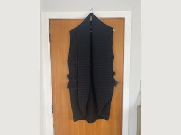 Image 1 of 7