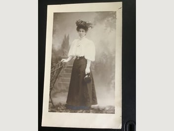 Image 1 of 1