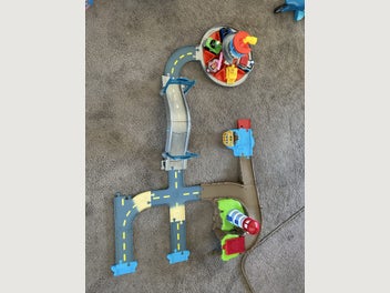 Image 1 of 7