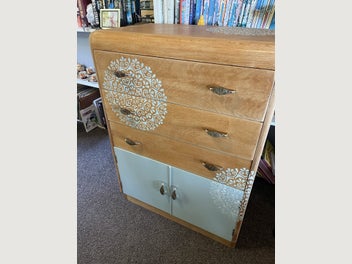 Image 1 of 6