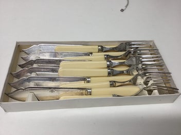 Image 1 of 7