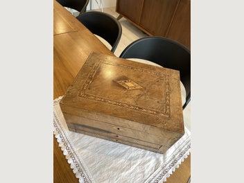 Image 1 of 7