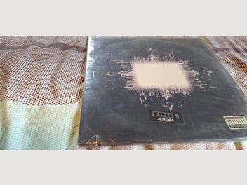 Image 1 of 7
