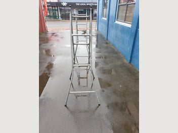 Image 1 of 7