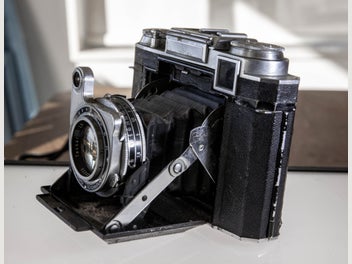 Image 1 of 7