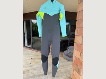 Image 1 of 3