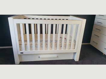 Image 1 of 7