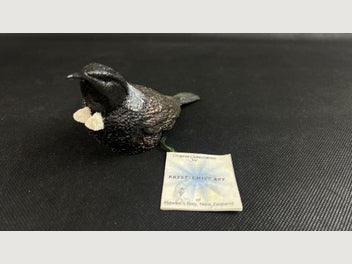 Image 1 of 7