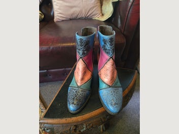 Image 1 of 4