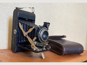 Image 1 of 8