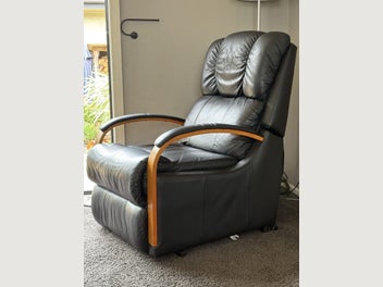 Image 1 of 4