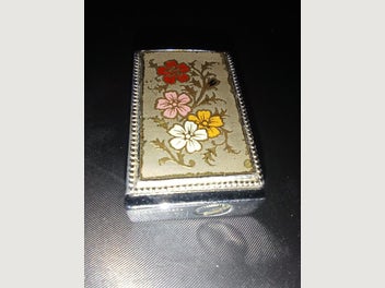 Image 1 of 4
