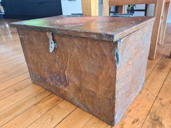 Image 1 of 3
