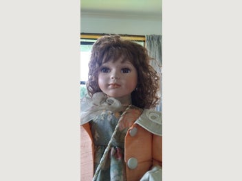 Image 1 of 8