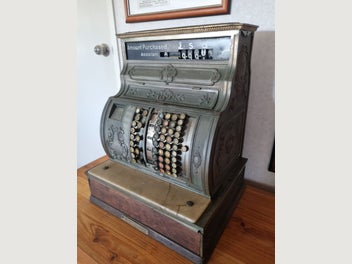 Image 1 of 7
