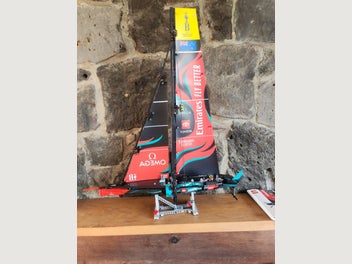 Image 1 of 4