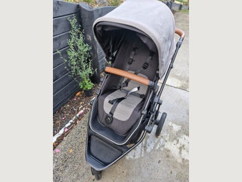 Image 1 of 6