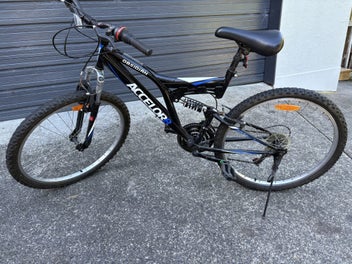Image 1 of 6