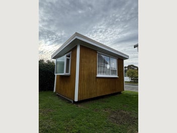 Image 1 of 7