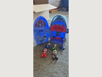 Image 1 of 4