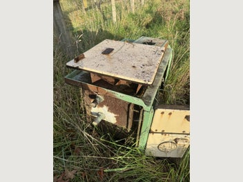 Image 1 of 6