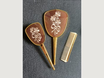 Image 1 of 5