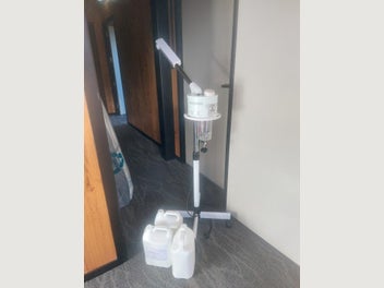 Image 1 of 7