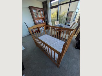 Image 1 of 7