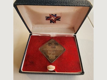 Image 1 of 3