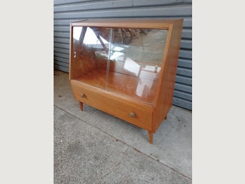 Image 1 of 7