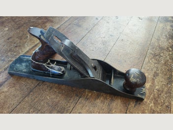 Image 1 of 7