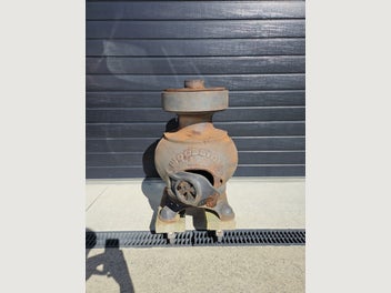 Image 1 of 8