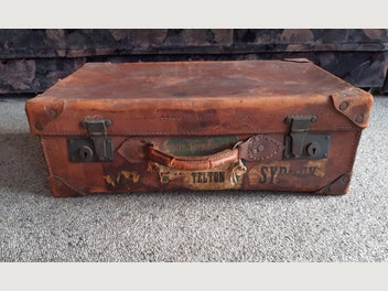 Image 1 of 7