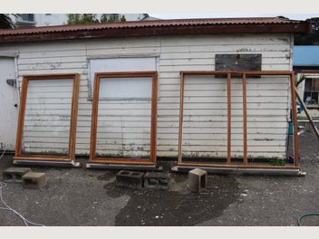 Image 1 of 20