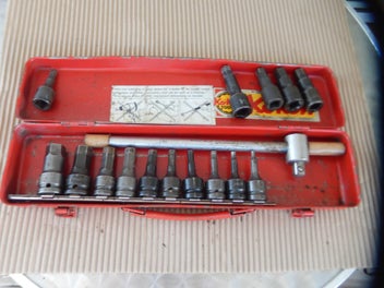 Image 1 of 6