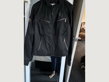 Image 1 of 2