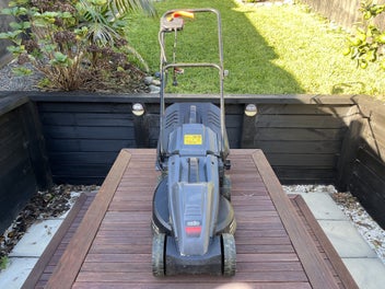 Image 1 of 3