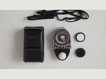 Image 1 of 7
