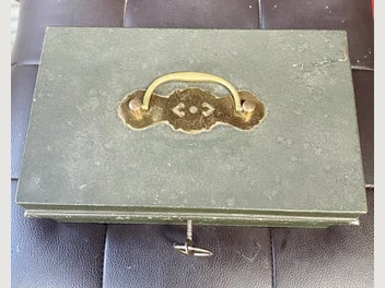Image 1 of 3