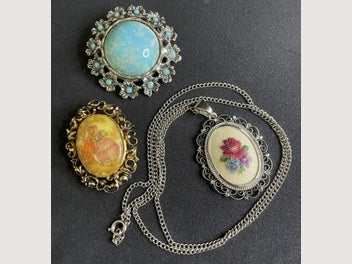 Image 1 of 8