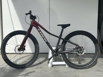 Image 1 of 7