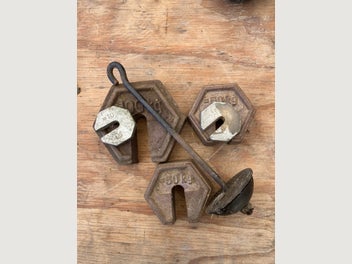 Image 1 of 4