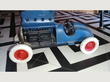 Image 1 of 8