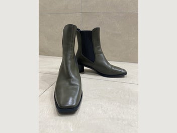 Image 1 of 5
