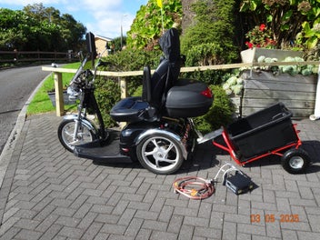 Image 1 of 7