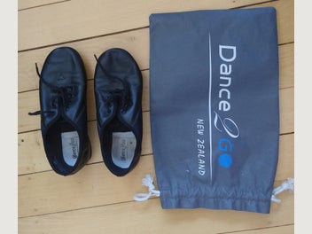 Image 1 of 5
