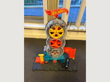 Image 1 of 4